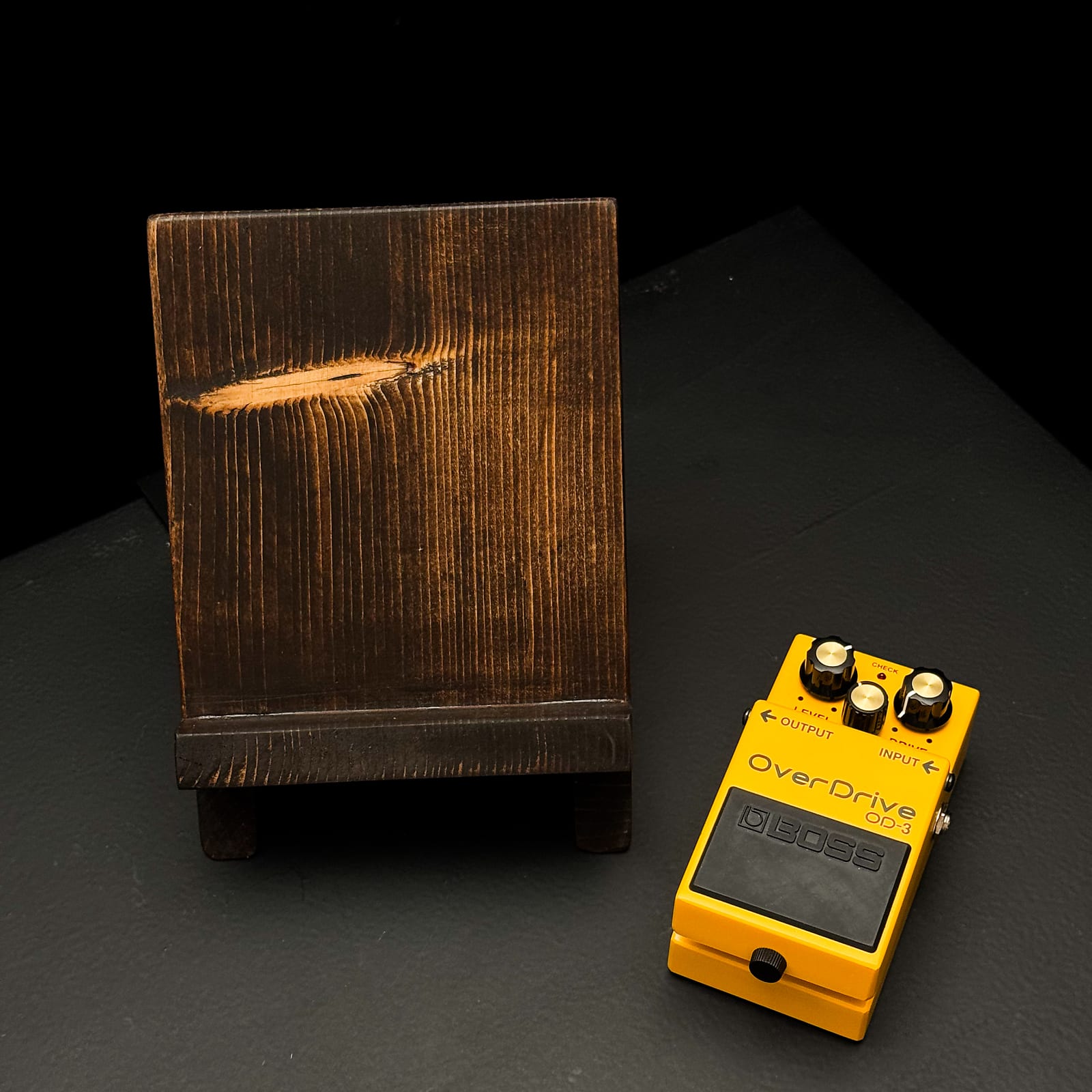 Pedal Desktop Stand For Standard Size Pedals